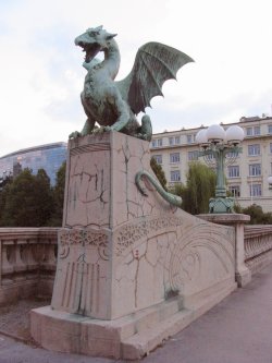 Ljubljanan kuuluisa lohikäärmesilta