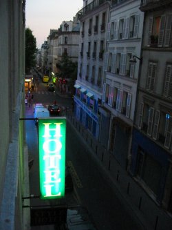 Näkymä hotellihuoneemme ikkunasta